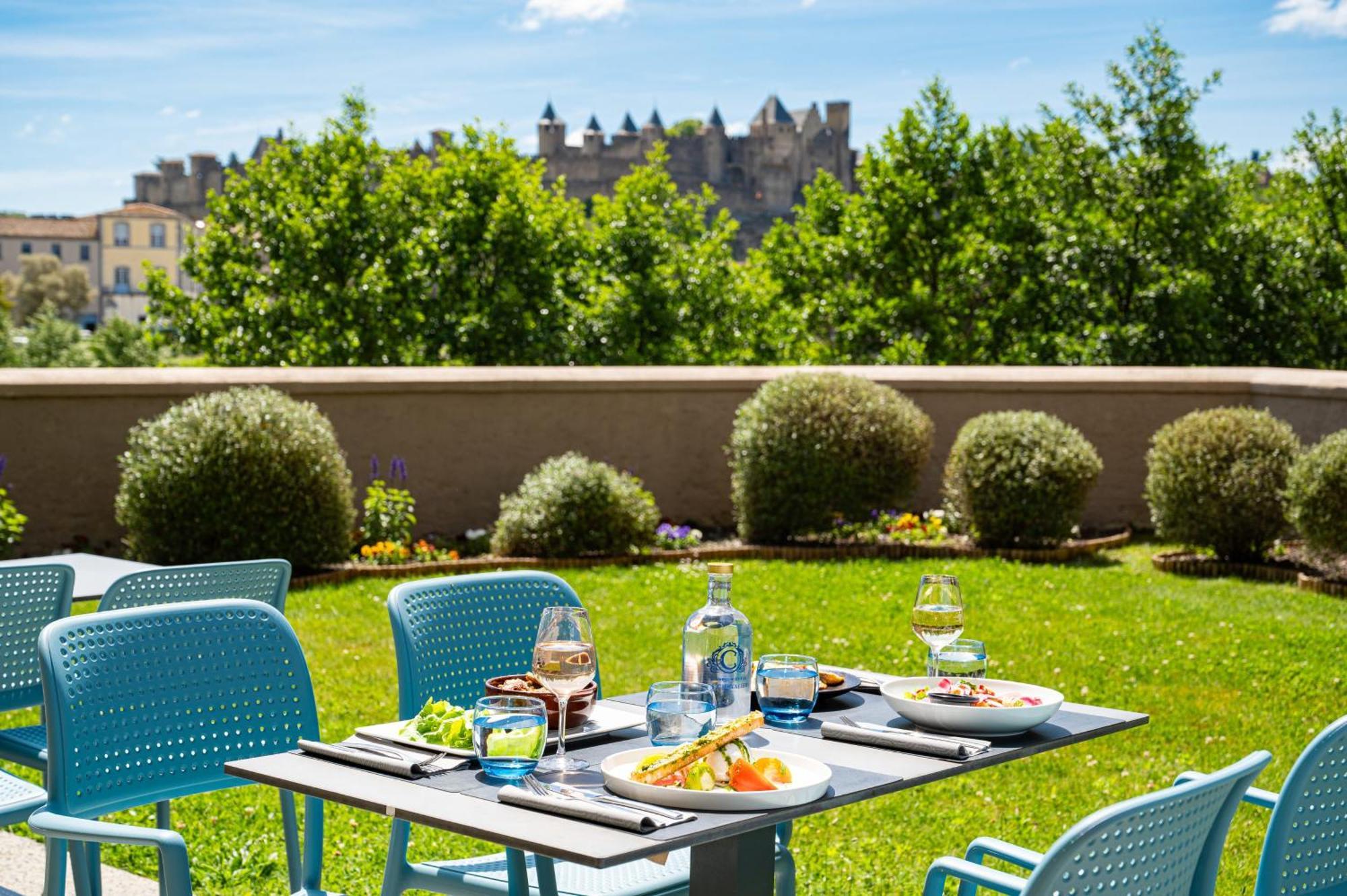 Sowell Les Chevaliers Hotel