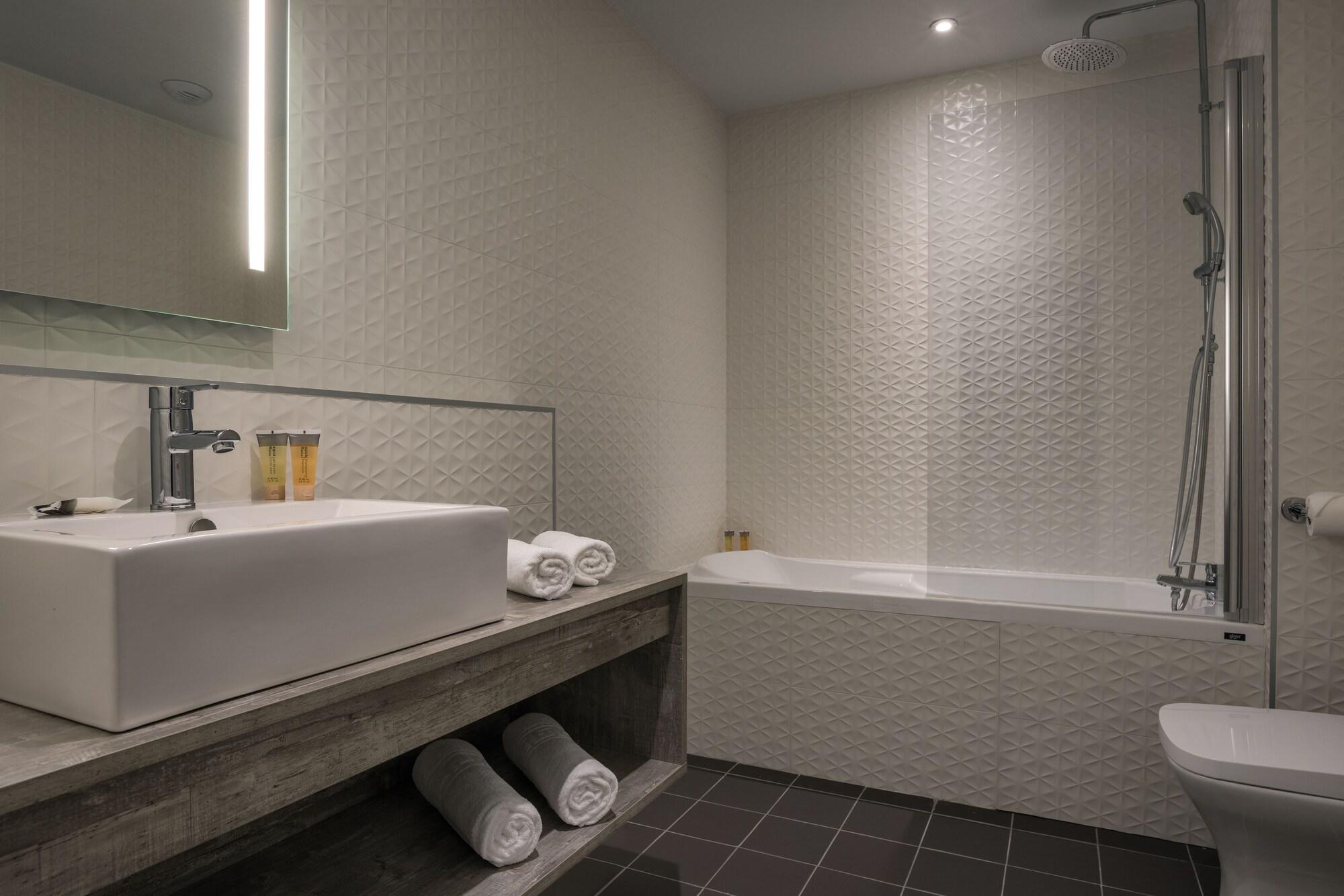 Hotel Sowell Les Chevaliers 4*